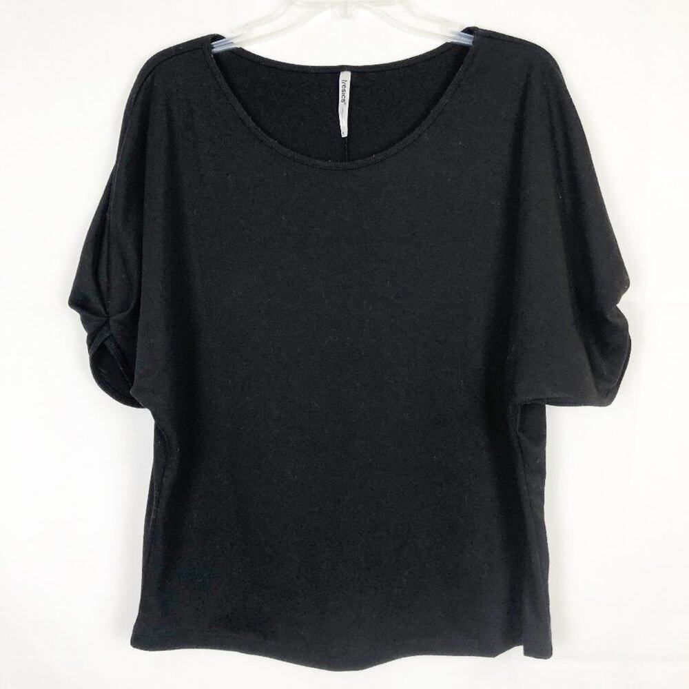 Tresics Short Sleeve Scoop Neck Top Size M